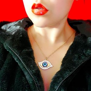 Beautiful Gold evil eye necklace